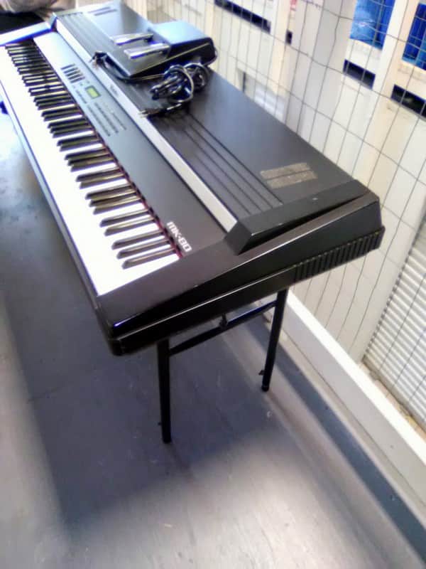 ROLAND Rhodes MK-80 Digital Electric LCD Piano Weighted 88-Key