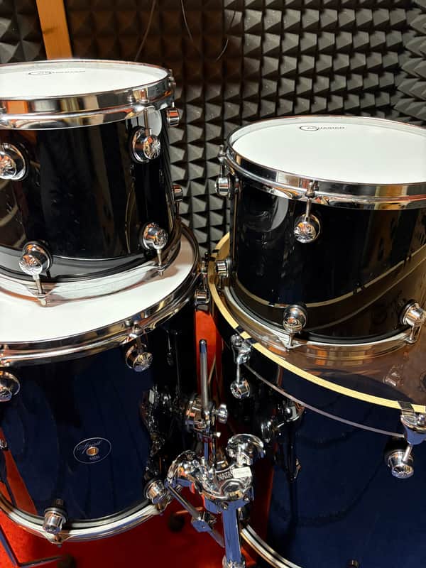 Natal DNA 22x18 / 14x16 / 10x8 / 12x9 / 14x5.5" 5pc Drum Kit with Cymbals and Hardware image 1