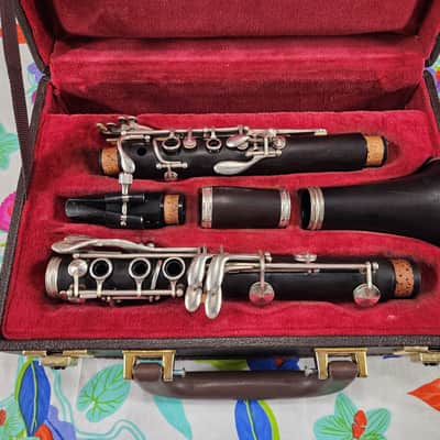 Buffet Crampon E11 CLARINET image 1