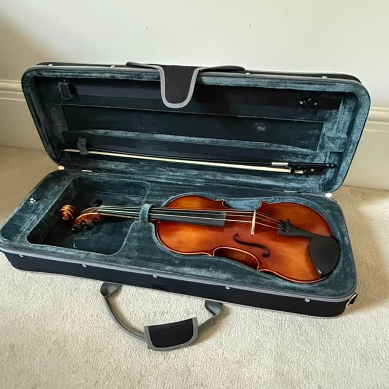 Viola 16 inch Primavera 200 Antiqued Finish | Hard Case, Shoulder Rest, Mute | Mint Condition image 1