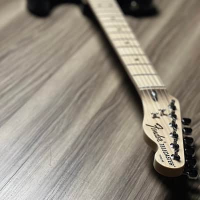 Fender Japan MIJ FSR Collection Traditional 70s Telecaster Thinline with Maple FB in 3-Tone Sunburst image 7