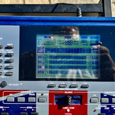 Korg Liverpool 61-Key Arranger with Lennon and McCartney Beatles Songs 2010s - Blue/Union Jack image 4