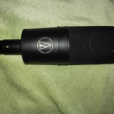 Audio-Technica AT4033 with AT8441 shockmount + stand image 3