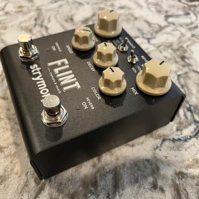 Strymon Flint Reverb and Tremolo V2 2022 - Present - Black image 2