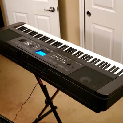 MUST SEE!!! YAMAHA DGX 650 88-KEY WEIGHTED DIGITAL PIANO | Reverb