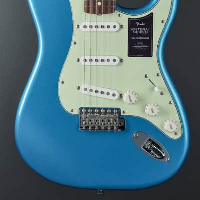 Fender Vintera II 60's Stratocaster - Lake Placid Blue image 2