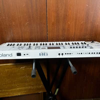 Roland FA-06-SC WH 61-key Music Workstation limited color WHITE w/ gig bag image 7