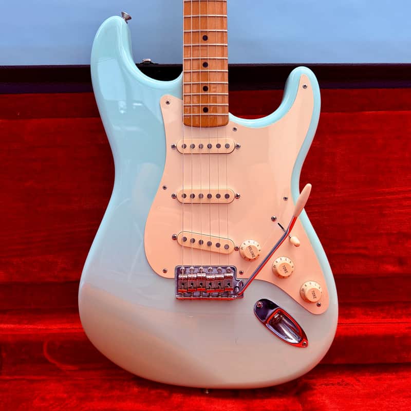 Fender Classic Series '50s Stratocaster | Reverb Canada