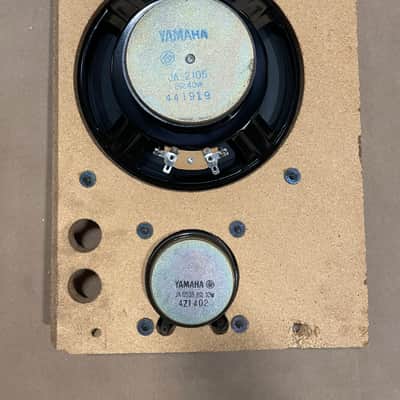 Beautiful Vintage 80’s Yamaha 8 ohm speakers 8” JA-2105 & 3.5” JA-0538 image 2