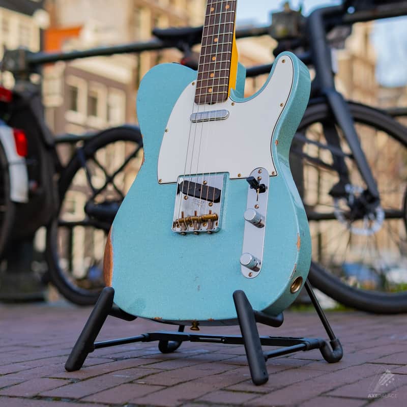 Fender Custom Shop Telecaster '61 Reissue Aged Daphne Blue Sparkle image 1