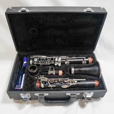 Buffet Made in France Buffet Crampon E11 Bb Clarinet, New Pads! Nice! image 13