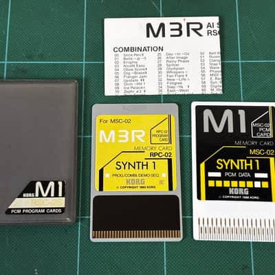 KORG M3R PCM PROGRAM CARDS SYNTH 1 RSC-2S MSC-02 & RPC-02 w/ case