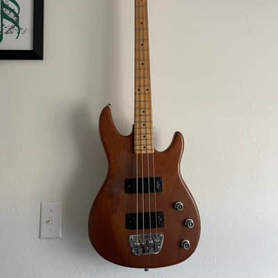 Peavey USA Foundation Bass, Mahogany with Hard Case image 2