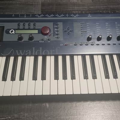 Waldorf Micro Q 37-Key Synthesizer 1999 - 2011 - Blue image 2