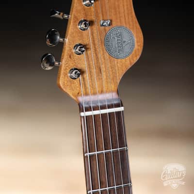 Veritas Riverton Bigsby Guitar w/ PoleCats P-90s & RW Fretboard –Ocean Turquoise image 5