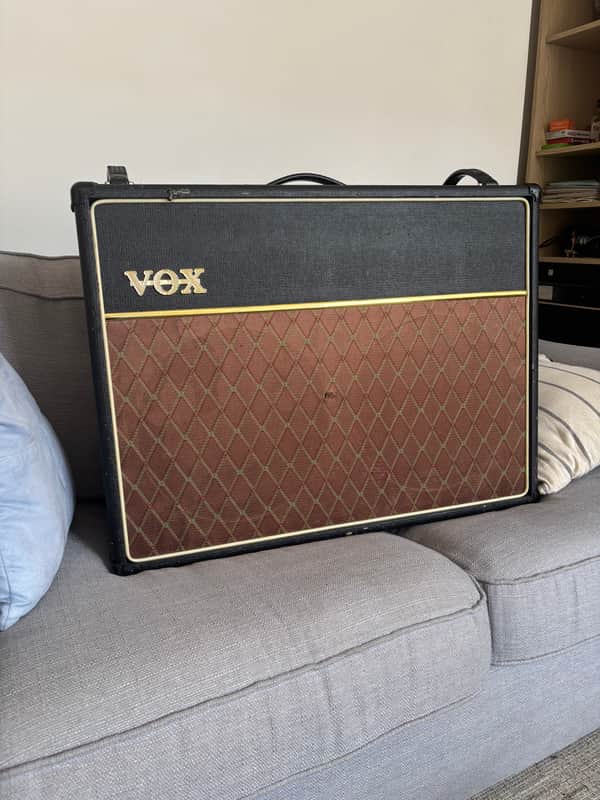Vox AC30CC2X Custom Classic 2-Channel 30-Watt 2x12" Blue Alnico Guitar Combo 2005 - 2010 - Black image 1