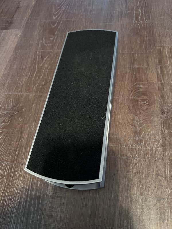 Ernie Ball P0-6180 VP JR. 250K Passive Volume Pedal 2010s - Silver image 1