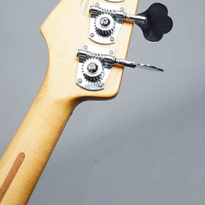 Fender Standard Jazz Bass 2010 - Three Tone Sunburst image 9