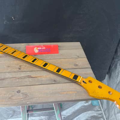 Real Life Relics Aged Jazz Bass® Neck Replacement Bound With Block Markers Maple/Maple Vintage Nitro JBMMBB #6