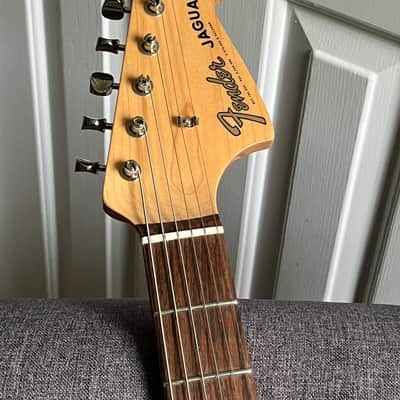 Fender Made in Japan FSR Traditional 60s Jaguar  2022  Sherwood Green Metallic image 9