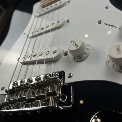 Fender Custom Shop Eric Clapton Stratocaster - Mercedes Blue image 9