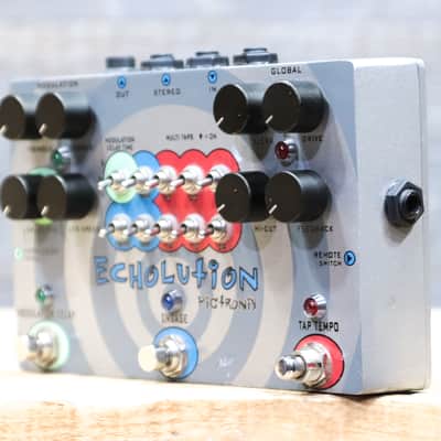 Pigtronix Echolution Unique Analog/Digital Dual Delay Effect Pedal w/Adapter Bild 2