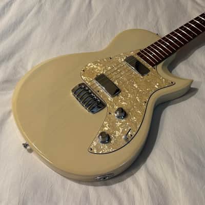 2007 Taylor SB1 Classic - Made in USA - Aged Translucent White - Free Pro Setup - Weighs only 7.5 lbs image 1
