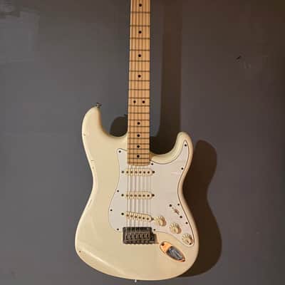 Fender Stratocaster 2018 - Olympic White image 1