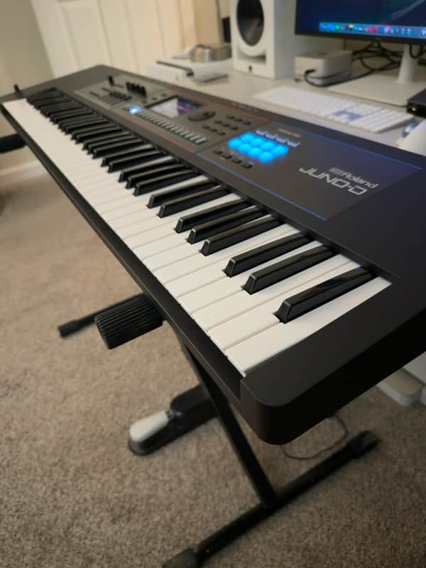 Roland JUNO-D7 76-Key Synthesizer 2024 - Present - Black