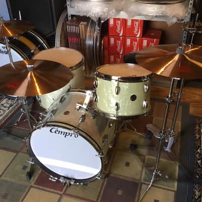 Tempro 3pc Drum Set 1960's White Marine Pearl image 5