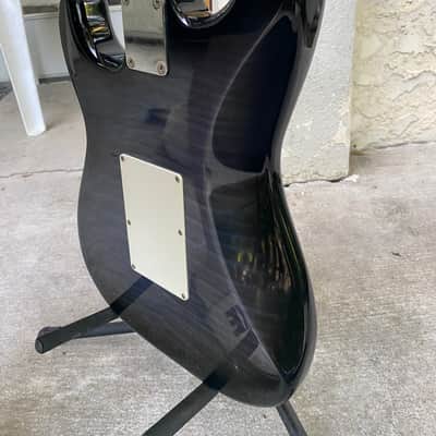 Japan built Fender "Squier Series" Floyd Rose Standard Stratocaster with Rosewood Fretboard 1992 - 1996 - Blue Foto Flame image 21