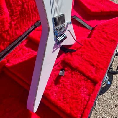 Custom Build (ESP Style) Roope Latvala RS-II Random Star - White image 4