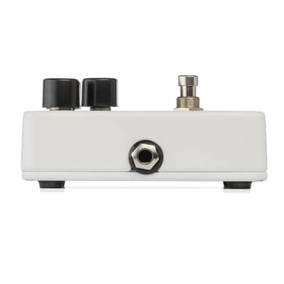 Mint ElectroHarmonix Flatiron Fuzz/Distortion Guitar Effect Pedal image 4