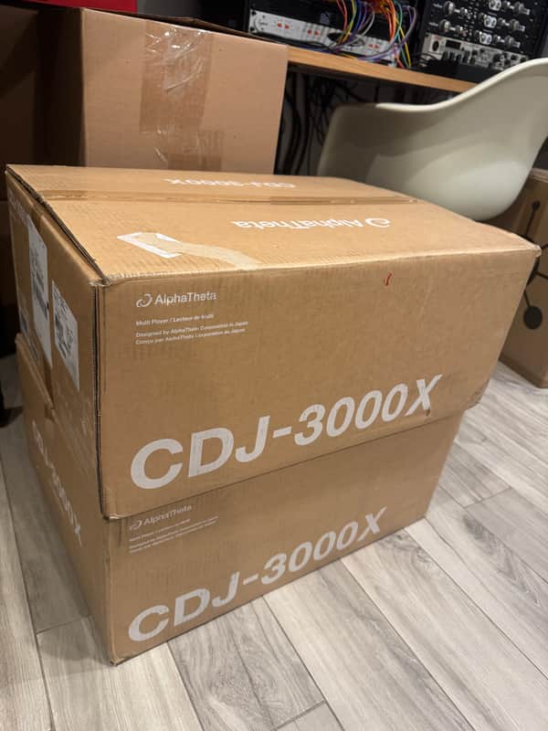 AlphaTheta  CDJ-3000X Professional DJ Multi-Player 2025 - (Black) Mint-Like New (Pair) image 1