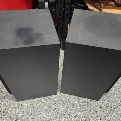KLH L853B 8" Bookshelf Speaker Pair image 11