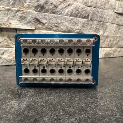Switchcraft StudioPatch Series 1625 Modular 16-Point TT-DB25 Patchbay 2010s - Blue image 3