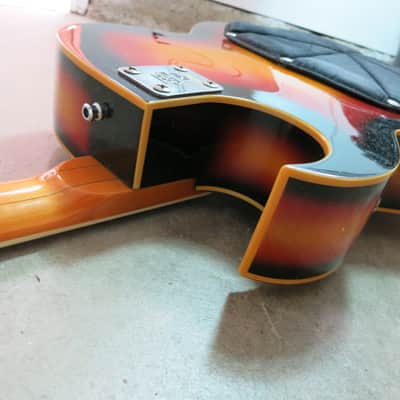 Vintage 1967 Vox Grand Prix Sunburst V286 Guitar Near Mint Very Clean Beautiful image 14