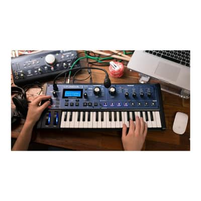 Novation MiniNova 37-Key Controller Synthesizer with 256 Sounds and 16 Character Custom LED image 5
