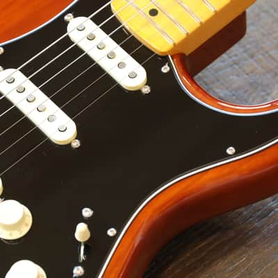 MINTY! Fender American Vintage II 1973 Reissue Stratocaster Electric Guitar Mocha + COA OHSC image 5