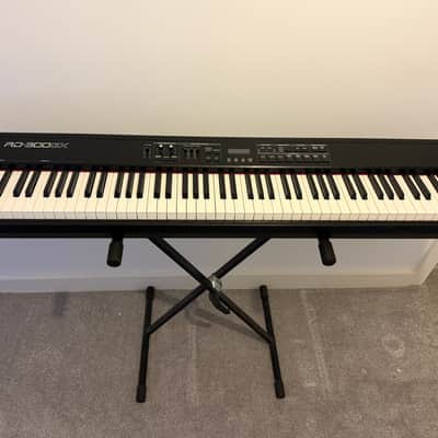 Roland RD-300GX 88-Key Digital Piano