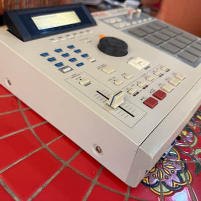 Akai MPC2000XL Upgraded CF Drive - New Pad Sensors - Maxed RAM image 6