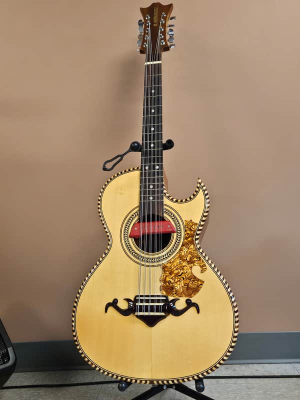 M. Hernandez Bajo Quinto — Single-Cut, Gold Pickguard, Active EMG, Hard Case image 1