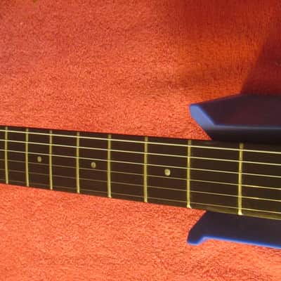 Optek Fretlight 400 Series strat-Style Electric guitar - 3 tone sunburst with cables image 6