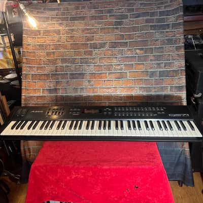 Alesis QS7.1 64 Voice Expandable Synthesizer W/2 Extra Cards Vintage Synth & Vintage Keyboards