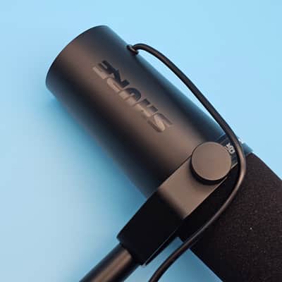 ☆Genuine Shure SM7dB Cardioid Dynamic Microphone with Built-In Preamp image 2
