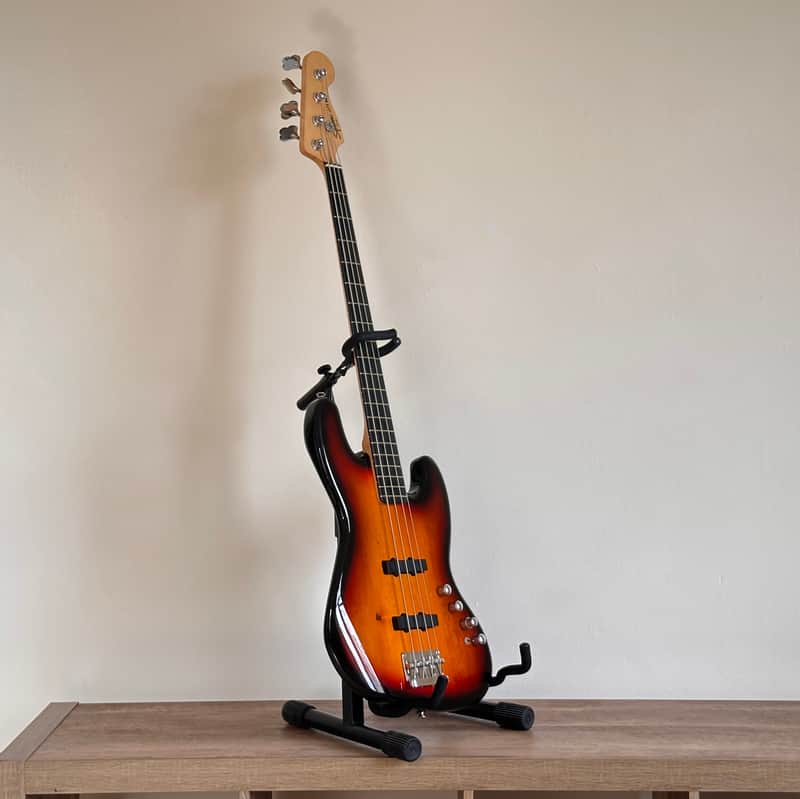 Squier by Fender　Deluxe Jazz Bass Squier Deluxe Jazz Bass Active IV | Reverb