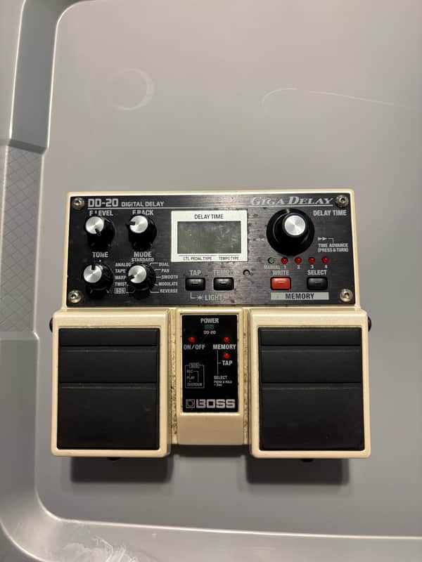 Boss DD-20 Giga Delay
