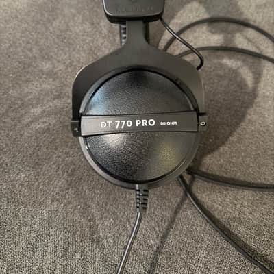 Beyerdynamic DT 770 Pro 80 Ohm - with case image 3