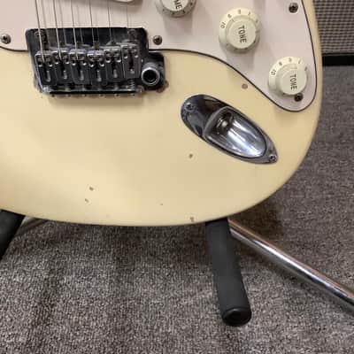 1990 Fender Stratocaster White image 3