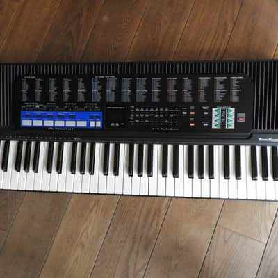 Casio CT-670 Tone Bank 61-Key Keyboard 1990s - Black